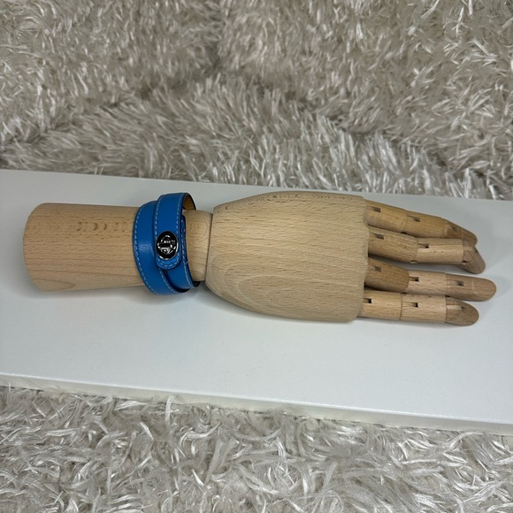 Coach Blue Wraparound Leather Bracelet with a Silver Plated Turnlock - Picture 3 of 13